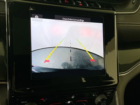 Used 2023 Jeep Grand Cherokee Altitude image 13