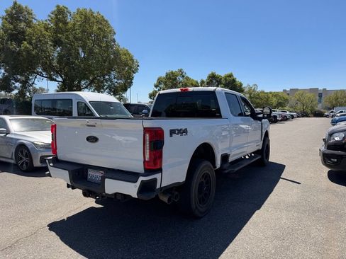 Used 2024 Ford F350 Lariat w/ Lariat Ultimate Package AWD/4WD image 3