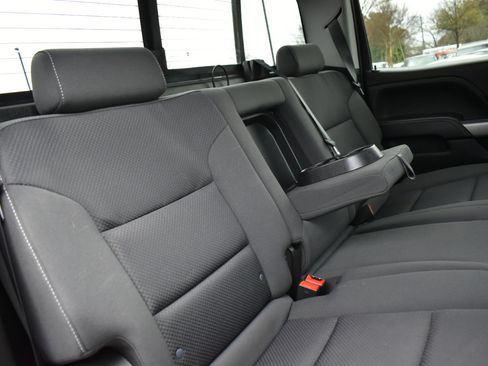 Used 2018 Chevrolet Silverado 1500 LT w/ All Star Edition image 27