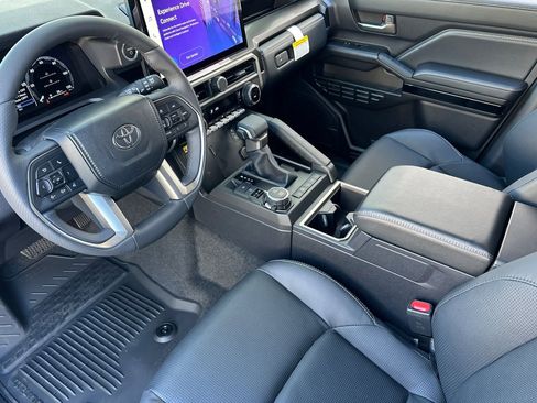 New 2026 Toyota 4Runner Limited AWD/4WD image 8