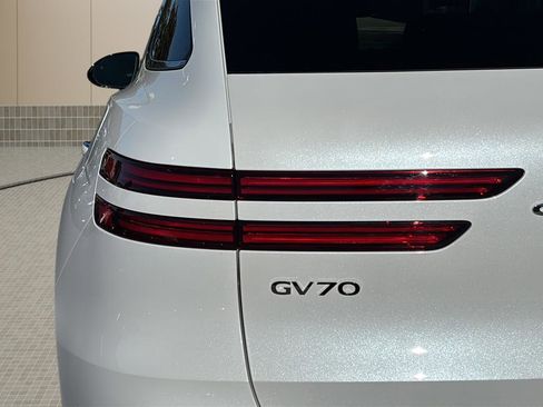 Used 2026 Genesis GV70 2.5T image 45