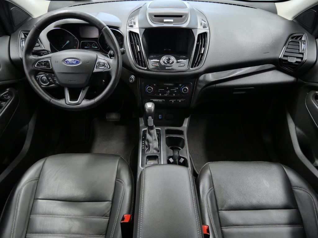 Used 2017 Ford Escape Titanium AWD/4WD image 13