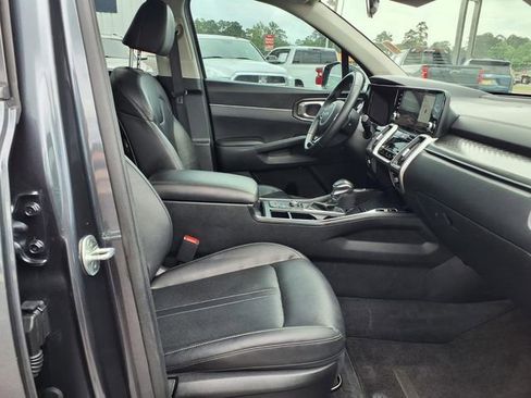 Used 2022 Kia Sorento S FWD image 14