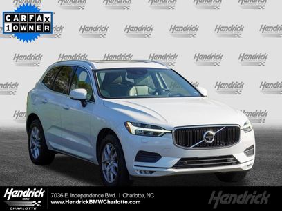 Used 2020 Volvo XC60 T5 Momentum w/ Protection Package