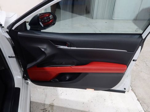 Used 2022 Toyota Camry XSE AWD/4WD image 29