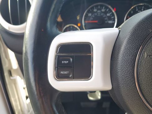 Used 2015 Jeep Wrangler Sahara w/ Dual Top Group AWD/4WD image 19