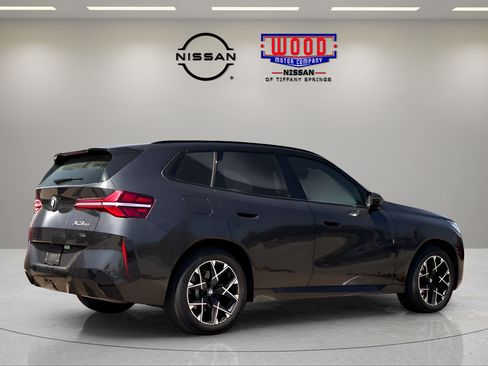 Used 2025 BMW X3 xDrive30i AWD/4WD image 3