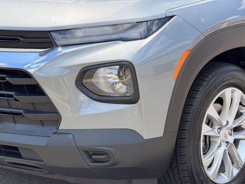 Used 2023 Chevrolet TrailBlazer LS FWD image 8