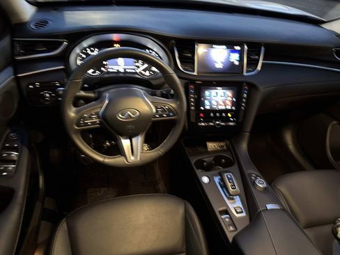Certified 2025 INFINITI QX50 Pure image 6