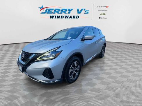 Used 2023 Nissan Murano S image 4