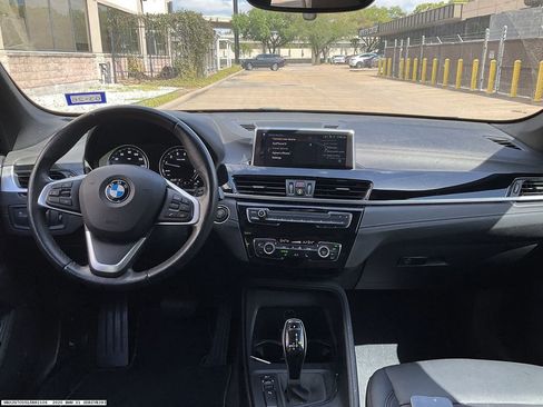Used 2020 BMW X1 sDrive28i w/ Premium Package image 12