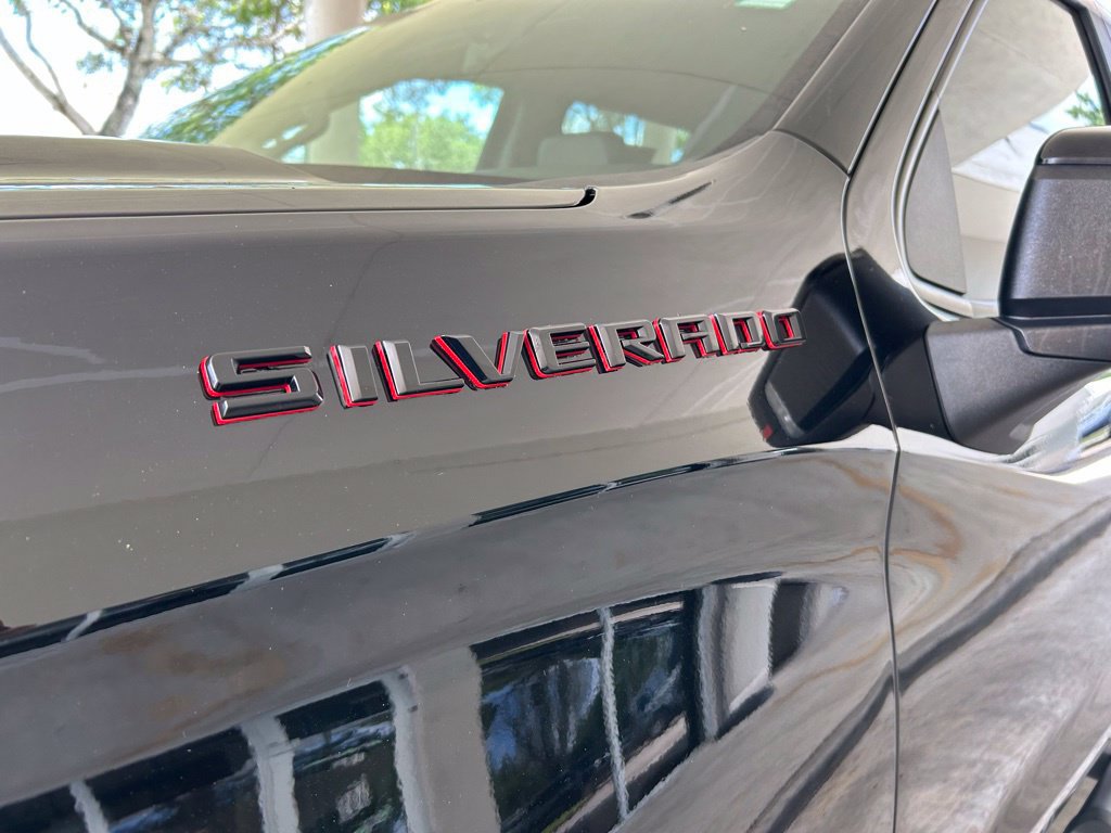Used 2021 Chevrolet Silverado 1500 RST w/ Redline Edition AWD/4WD image 15