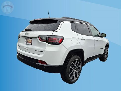 Used 2025 Jeep Compass Limited w/ Elite Group AWD/4WD image 12