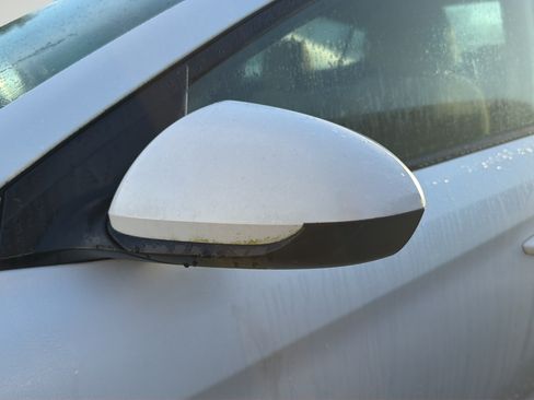 Used 2020 Hyundai Elantra SEL FWD image 17
