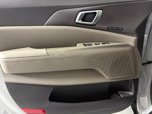 New 2026 Kia Carnival EX FWD image 15