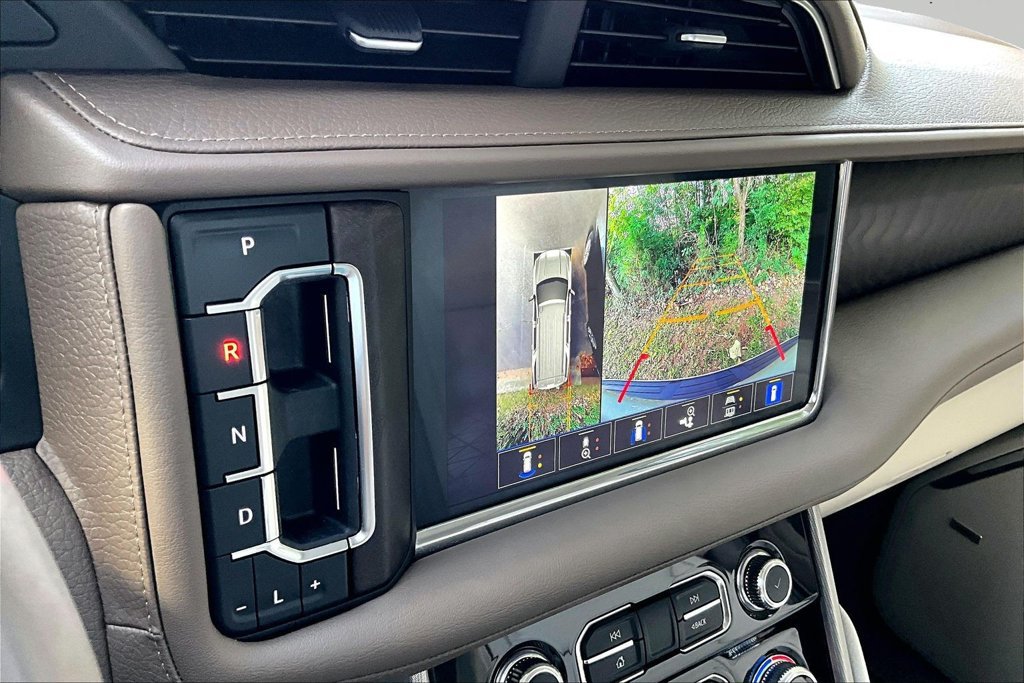 Used 2023 GMC Yukon Denali AWD/4WD image 11