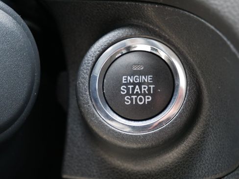Used 2019 Subaru Crosstrek 2.0i Limited w/ Moonroof Package w/Navigation AWD/4WD image 31