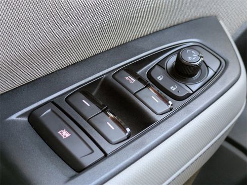 Certified 2025 Subaru Forester image 24