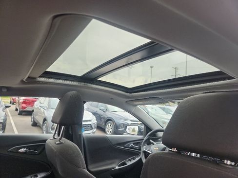 Used 2023 Chevrolet Malibu LT FWD image 14
