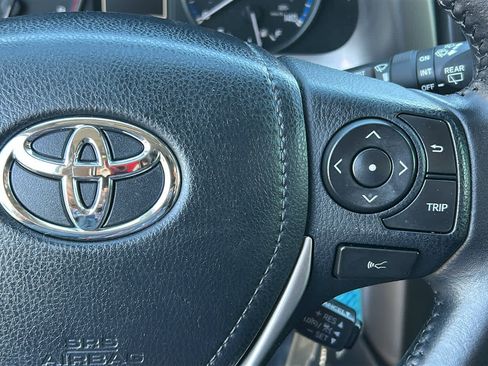 Used 2017 Toyota RAV4 XLE w/ All Weather Liner Package AWD/4WD image 20