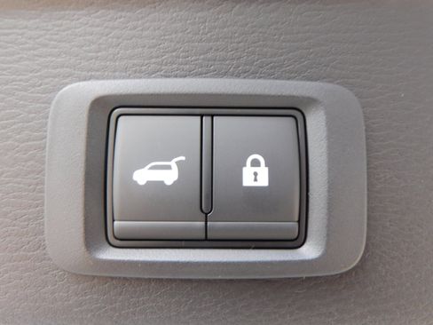 New 2025 Mitsubishi Outlander SE image 46