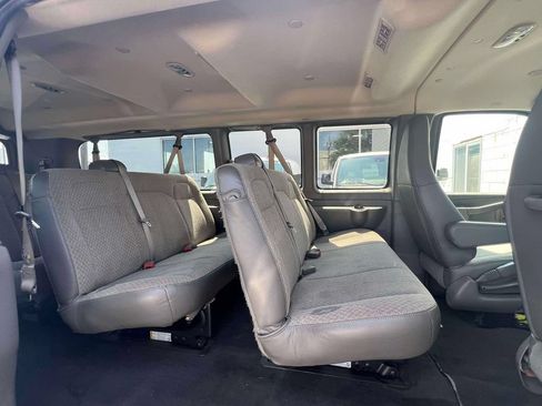 Used 2019 Chevrolet Express 3500 LT w/ LT Preferred Equipment Group RWD image 12