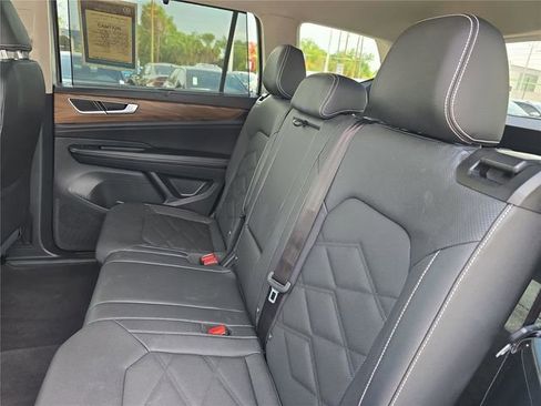 Used 2026 Volkswagen Atlas SE FWD image 14