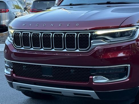 Used 2022 Jeep Wagoneer Series II w/ Premium Group I AWD/4WD image 9