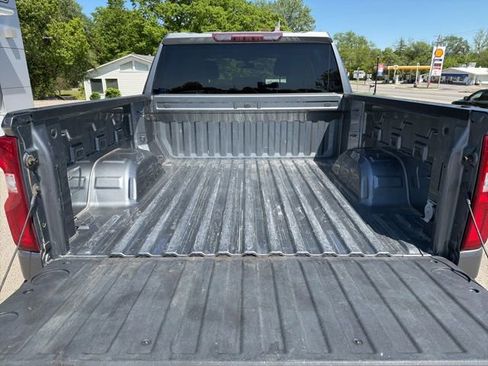 Used 2021 Chevrolet Silverado 1500 Custom AWD/4WD image 14