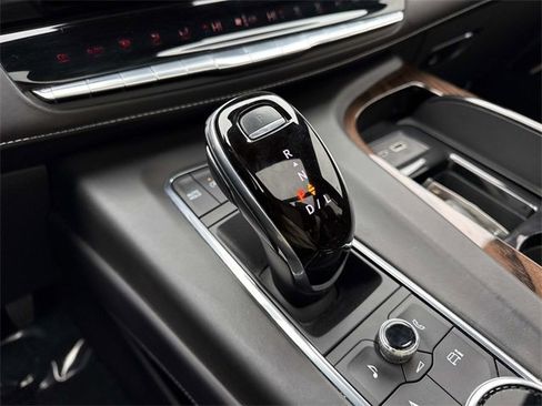 Used 2021 Cadillac Escalade ESV Premium Luxury Platinum image 31