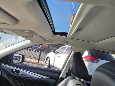 Used 2019 INFINITI Q50 Luxe w/ Essential Package (3.0T Luxe) image 17