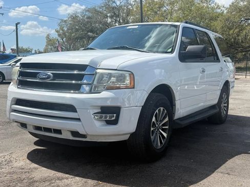 Used 2017 Ford Expedition XLT image 1