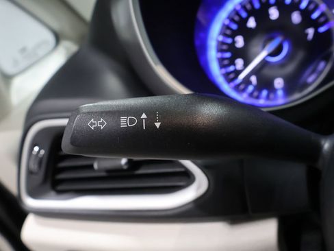 Certified 2022 Chrysler Pacifica Touring-L image 35