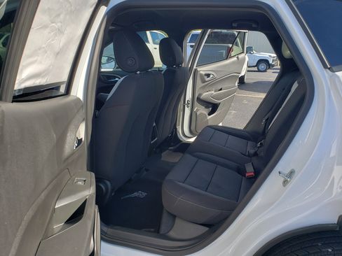 New 2026 Chevrolet Trax RS image 32