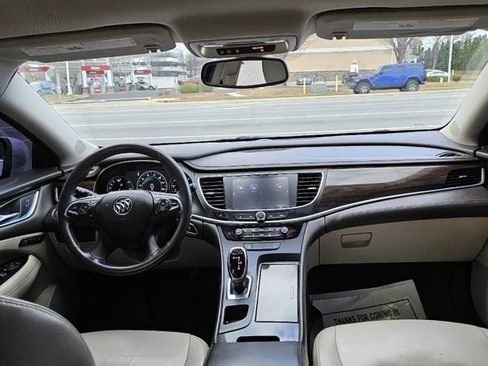 Used 2017 Buick LaCrosse Essence image 12