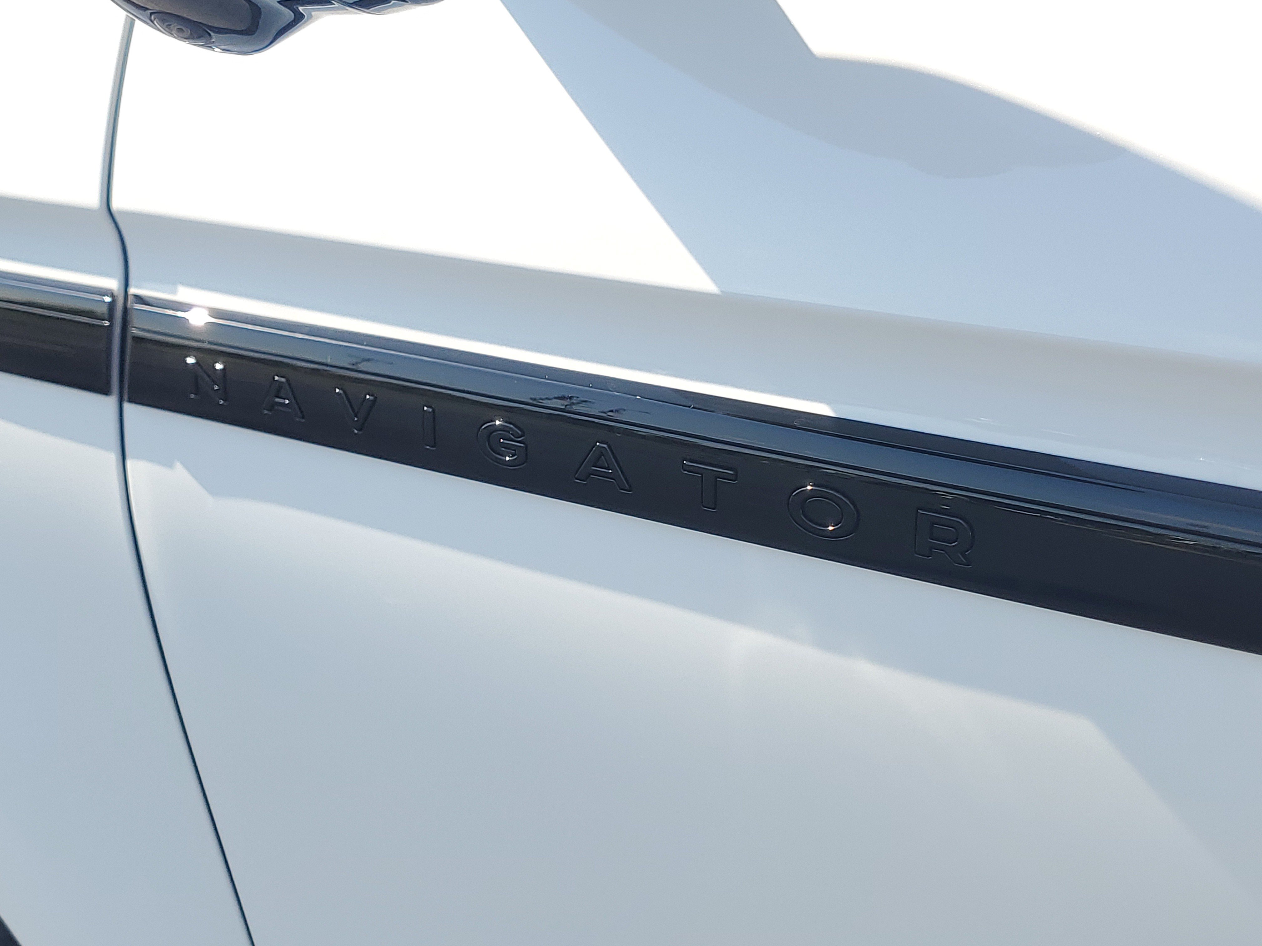 New 2027 Lincoln Navigator Reserve w/ Jet Appearance Package AWD/4WD image 7