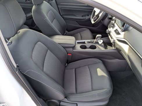 Used 2025 Nissan Altima 2.5 S image 27