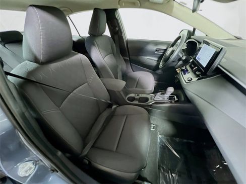 Certified 2025 Toyota Corolla LE image 25