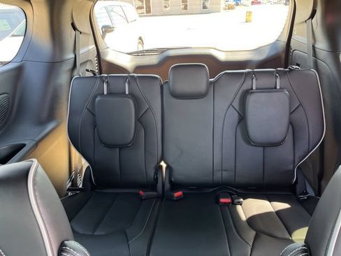 New 2026 Chrysler Pacifica Limited FWD image 23