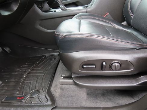 Used 2020 Chevrolet Traverse LT AWD/4WD image 7