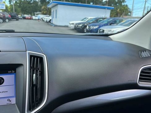 Used 2019 Ford Edge SEL w/ Equipment Group 201A FWD image 43