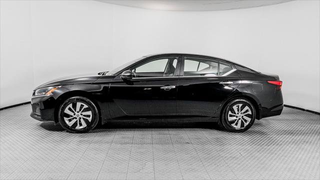 Used 2024 Nissan Altima 2.5 S FWD image 3
