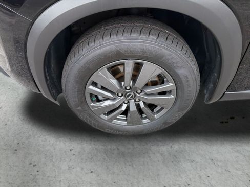 Certified 2024 Nissan Pathfinder SV FWD image 26