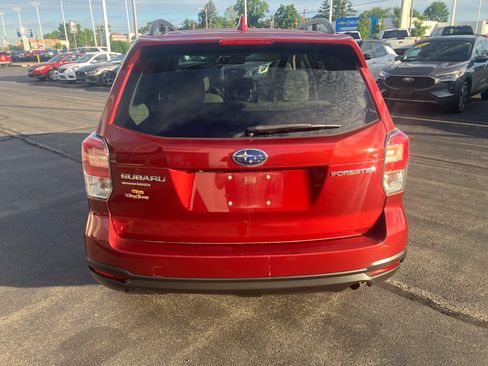 Used 2018 Subaru Forester 2.5i Premium w/ All-Weather Package AWD/4WD image 6