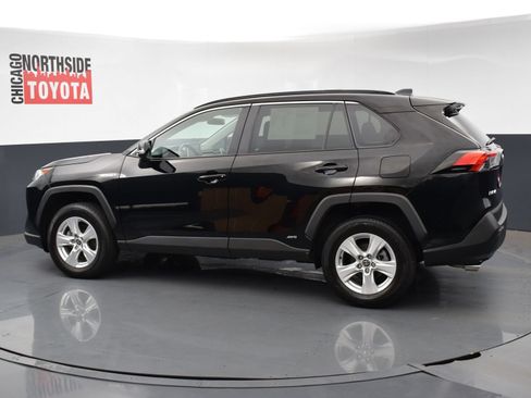 Used 2021 Toyota RAV4 XLE w/ Convenience Package AWD/4WD image 2