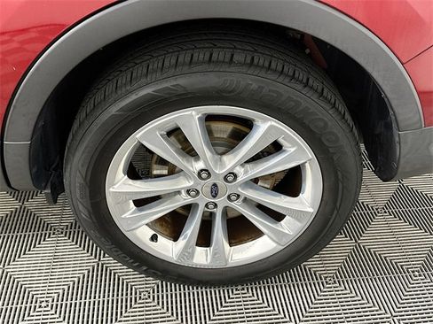 Used 2018 Ford Explorer Limited image 22