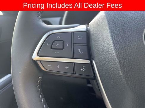 Used 2026 Toyota Highlander XLE AWD/4WD image 29
