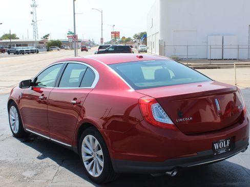 Used 2013 Lincoln MKS FWD image 6