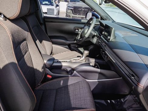 Used 2024 Honda HR-V Sport image 20