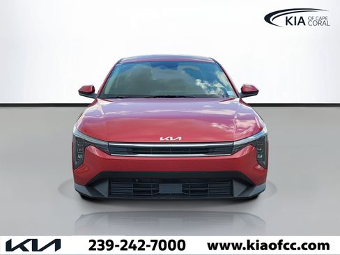 New 2026 Kia K4 FWD image 2